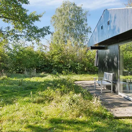 Дом отдыха Cozy Near The Isefjord Кирке-Хиллинге