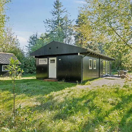 Дом отдыха Cozy Near The Isefjord