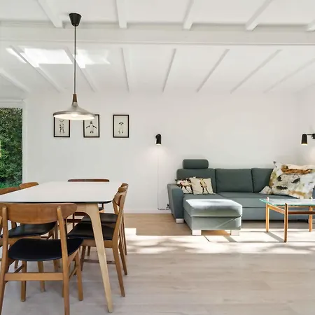 Дом отдыха Cozy Near The Isefjord Кирке-Хиллинге